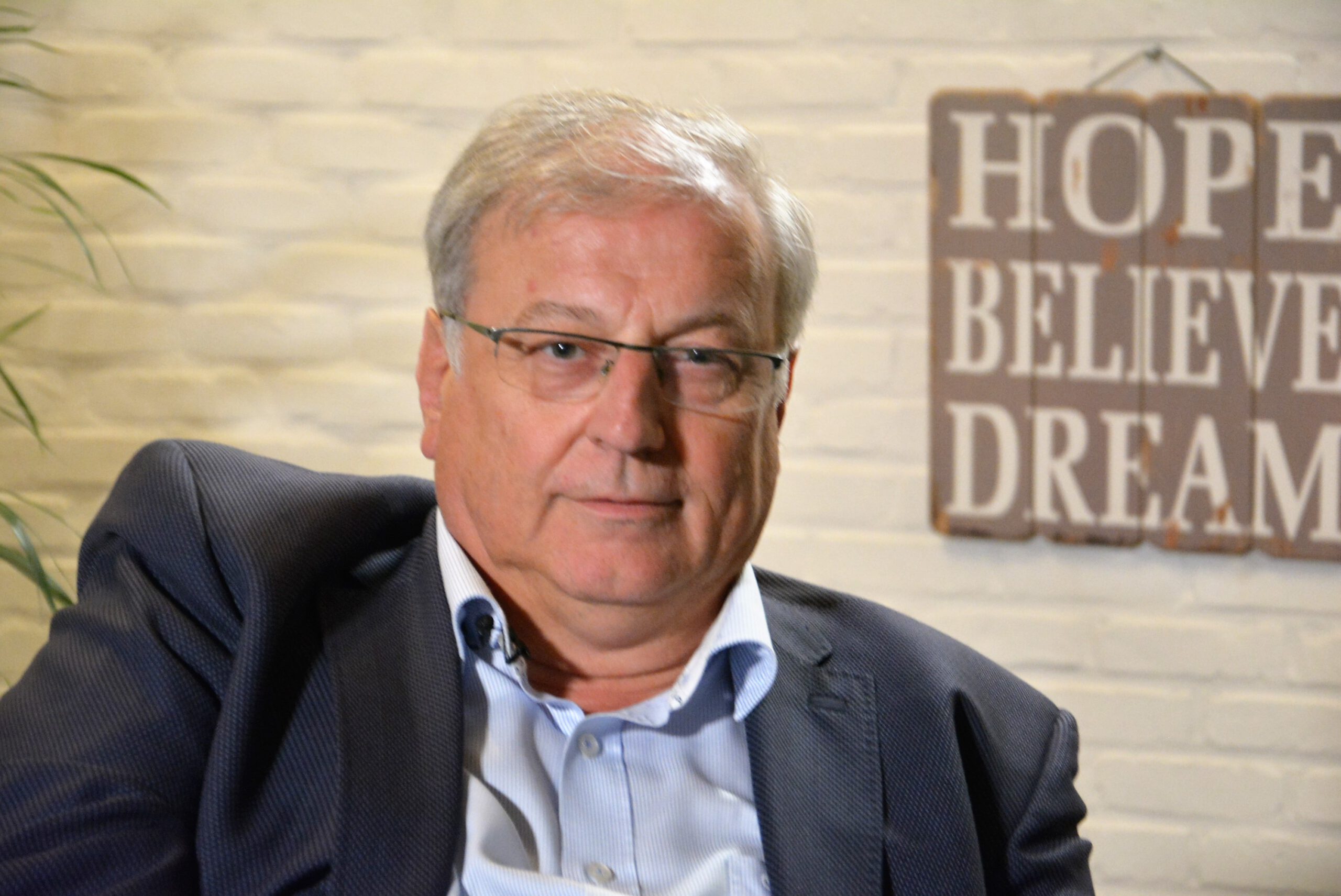 Dirk Backaert